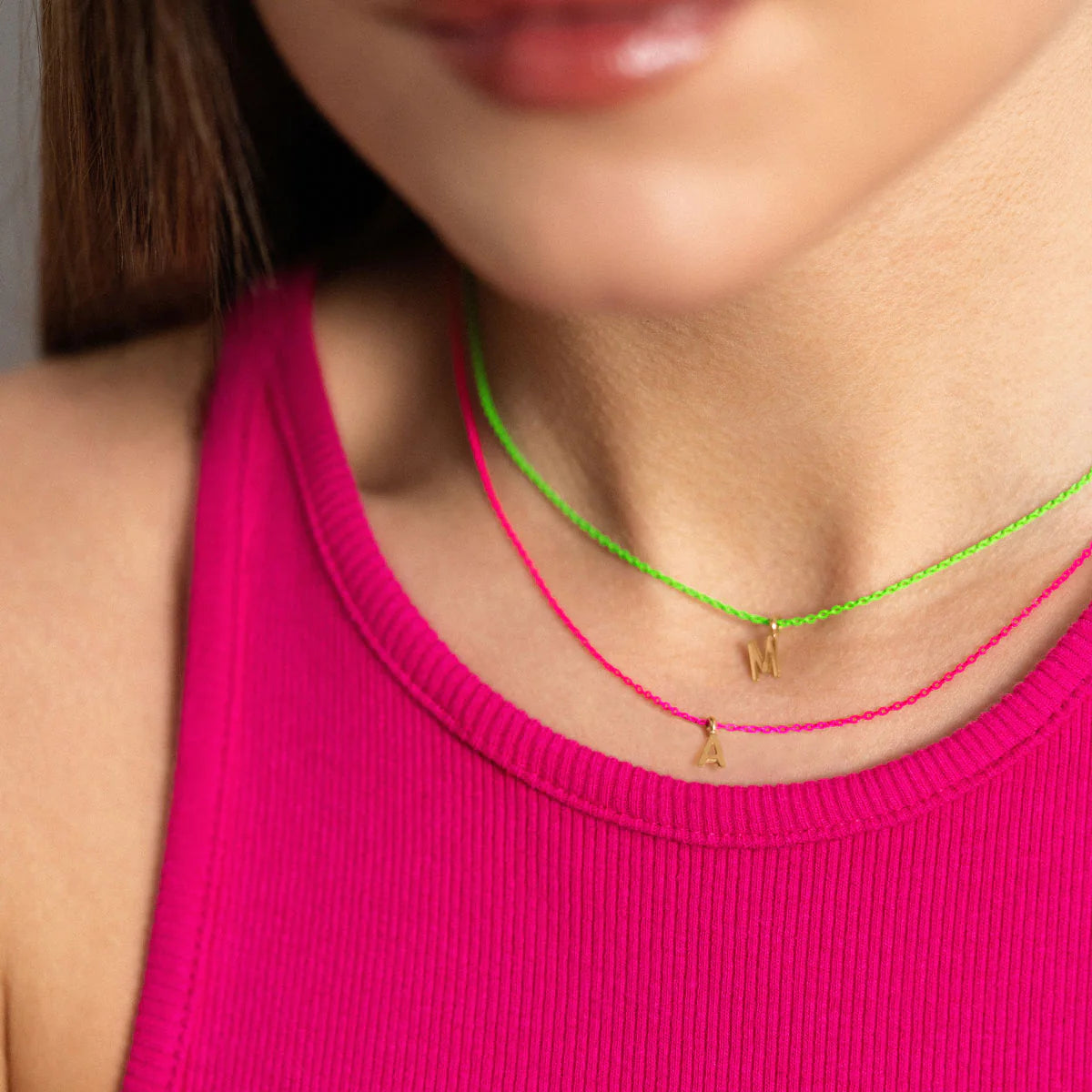 Girocollo Lettera Verde Fluo - Oro 18kt